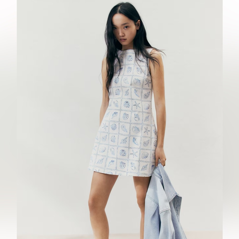 NWT keyhole back dress